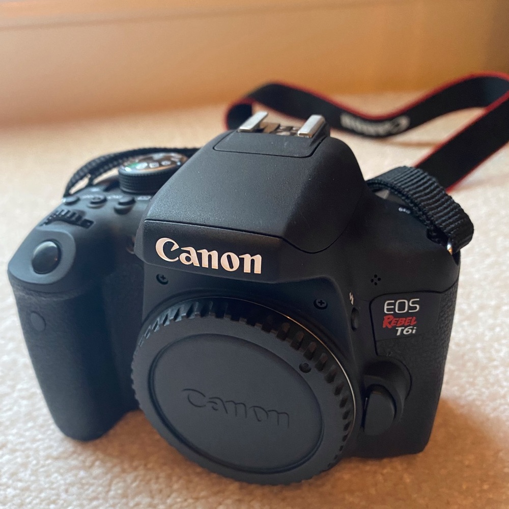 EOS Rebel T6i Canon Camera